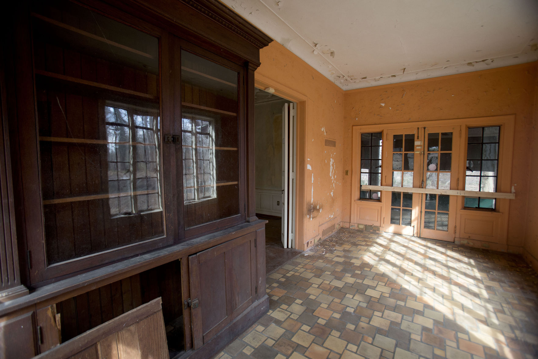 Julian Price House Tour